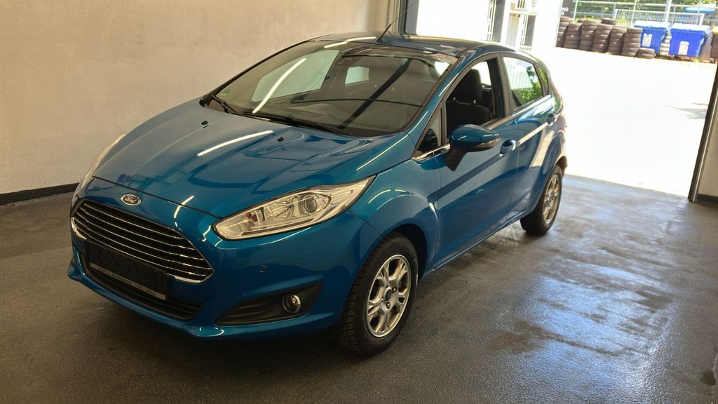 Ford Fiesta 71.500 km 6.990 &euro; Chemnitz 09122