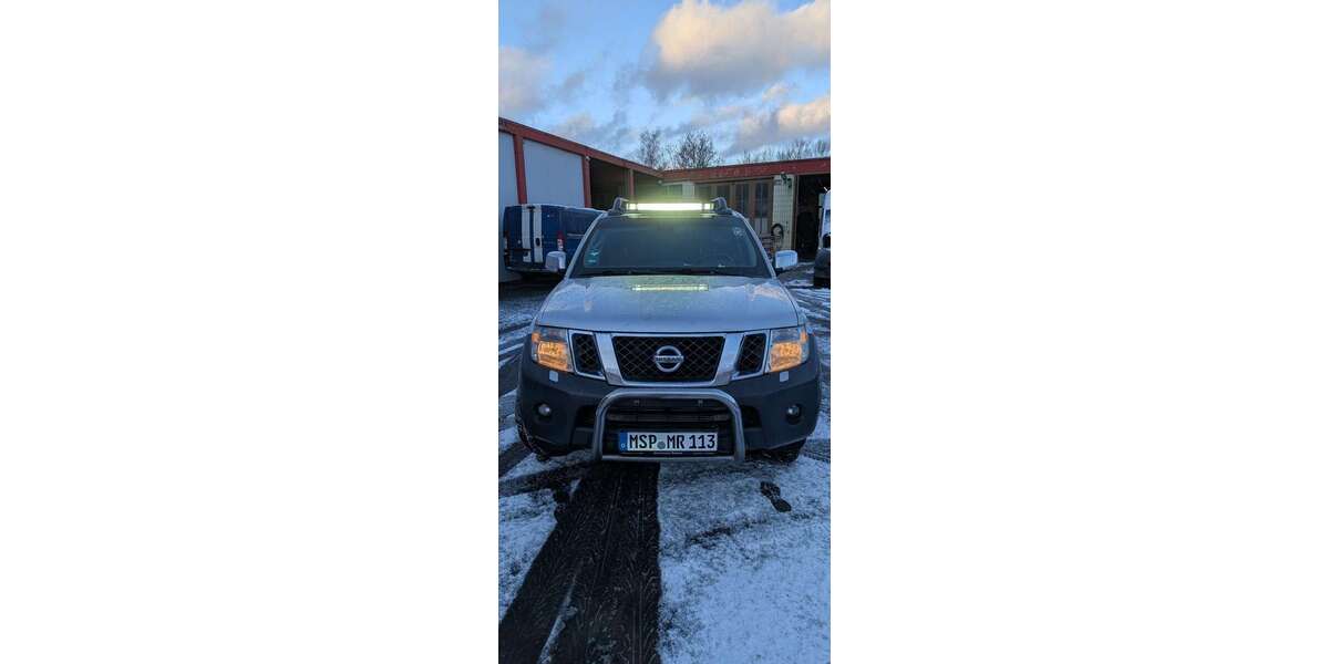 Nissan Navara 280.000 km 12.500 &euro; Arnstein 97450