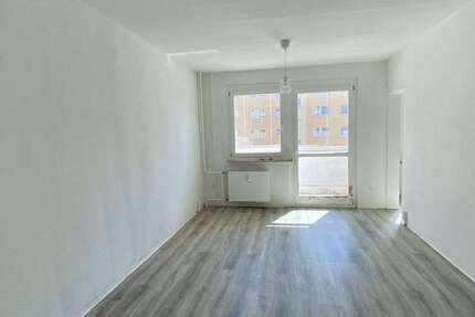 Wohnung zum Mieten in Schöneck 315 € 56.65 m²