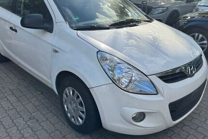 Hyundai i20 204.000 km 1.050 &euro; Hamburg 22043
