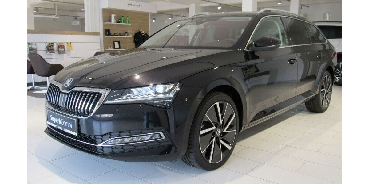 Skoda Superb 9.999 km 36.990 € Dresden 01139