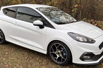 Ford Fiesta 48.000 km 16.950 &euro; Eningen 72800