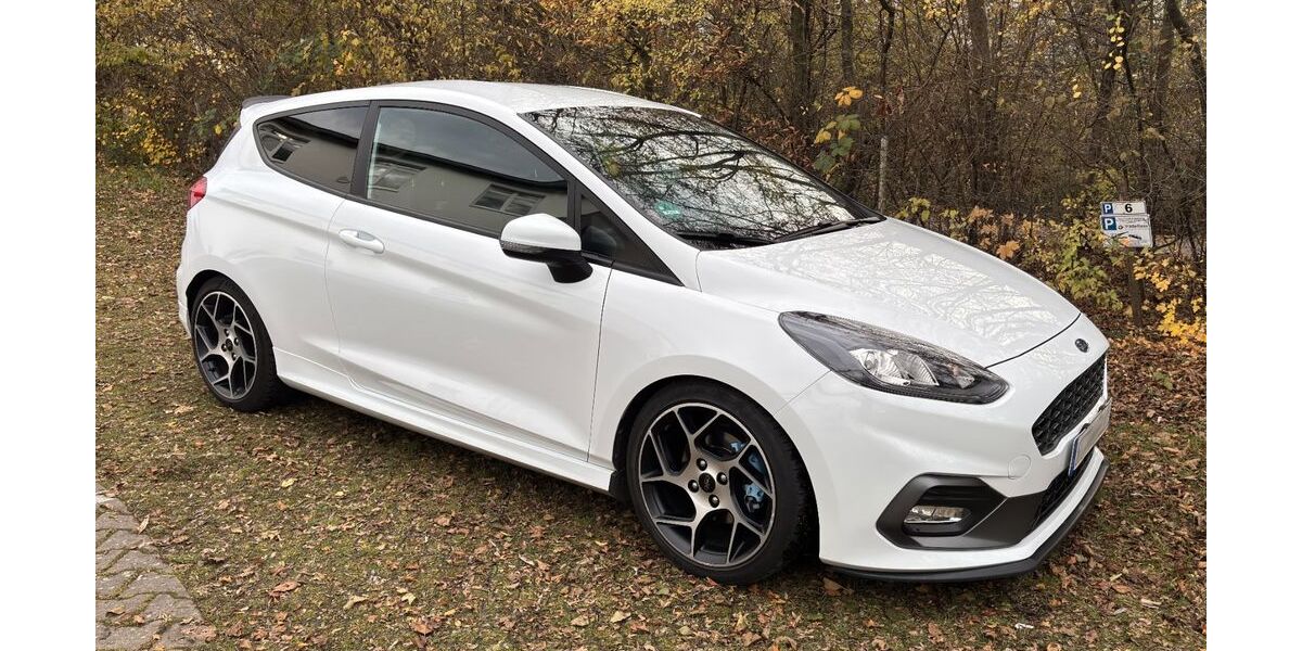 Ford Fiesta 48.000 km 16.950 &euro; Eningen 72800