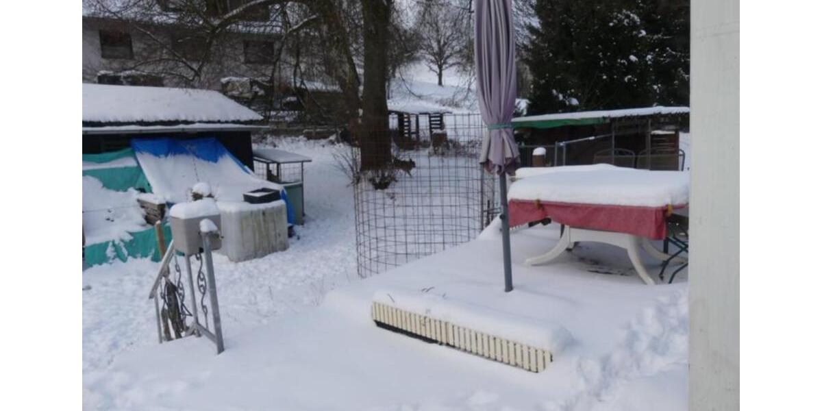 ehem. Bauernhaus mit Neb.Geb. und Land, ideal für Pferd u. Hund 10 zimmer