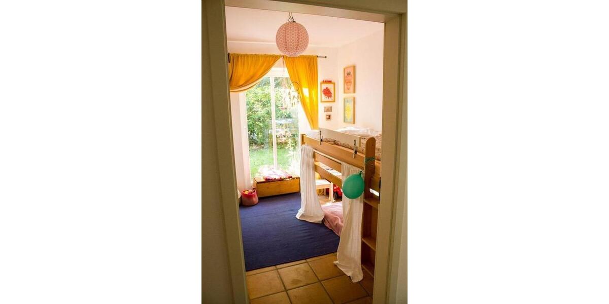 Erdgeschoßwohnung Hamburg Altona - 3 Zimmer, 121 m&sup2;, 2.925&euro; | Angebot:26397027
