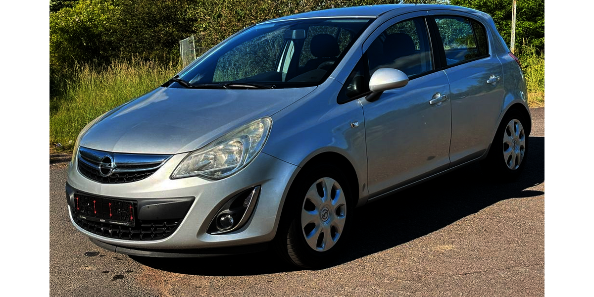 Opel Corsa 98.378 km 3.670 &euro; Sangerhausen 06526