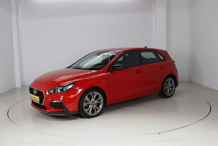 Hyundai i30 22.680 km 17.190 &euro; Dresden 01237