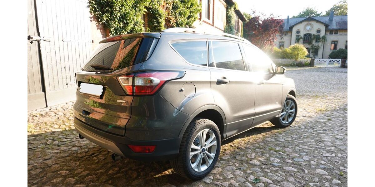 Ford Kuga 113.784 km 13.900 &euro; Deinste 21717