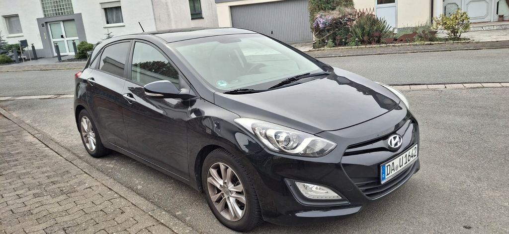 Hyundai i30 150.000 km 6.700 € Ober-Ramstadt (Rohrbach) 64372