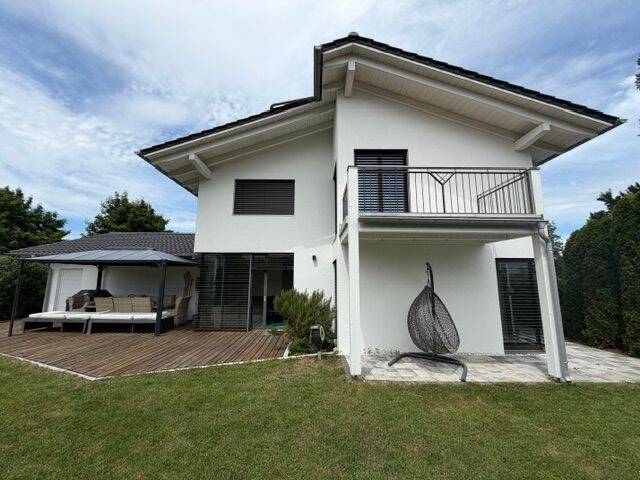 Einfamilienhaus Bad Aibling - 6 Zimmer, 210 m&sup2;, 3.250&euro; | Angebot:26851589