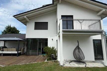 Haus Bad Aibling - 6 Zimmer, 210 m&sup2;, 3.250&euro; | Angebot:26851589