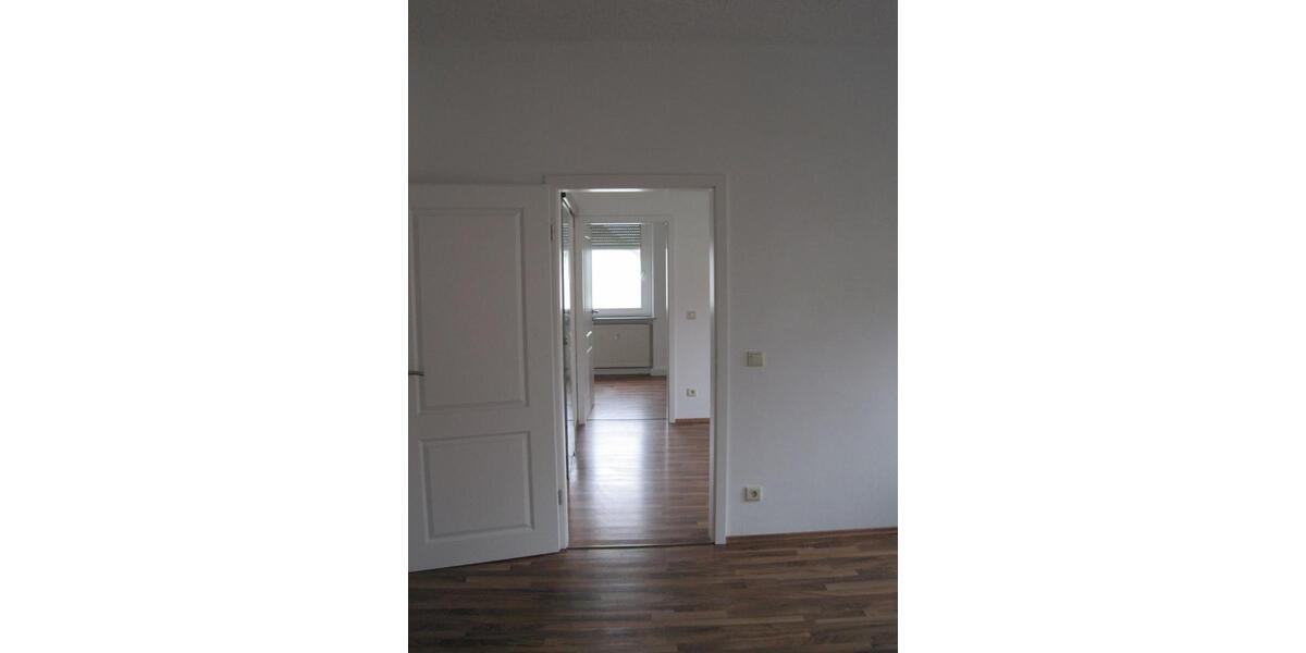 Etagenwohnung Weida - 6 Zimmer, 130 m&sup2;, 760&euro; | Angebot:24826876