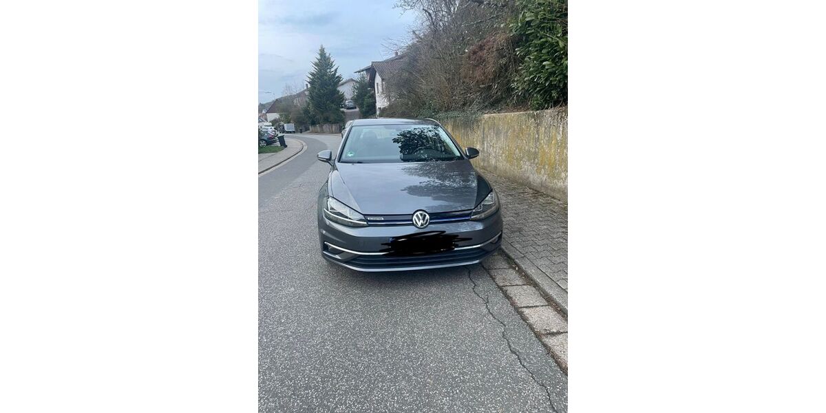 VW Golf 104.000 km 12.700 &euro; Ottweiler 66564