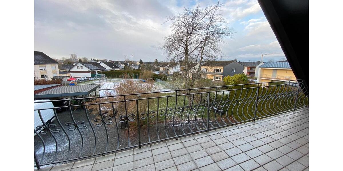 Dachgeschoßwohnung Speicher - 3 Zimmer, 110 m&sup2;, 800&euro; | Angebot:24356102