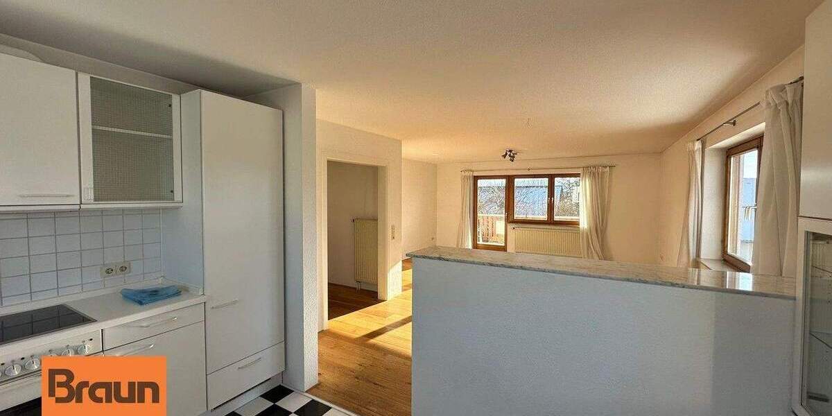 Attraktive 4,5-Zimmer-Eigentumswohung in Trossingen, inkl. Einzelgarage und Pkw-Außenstellplatz 4 zimmer