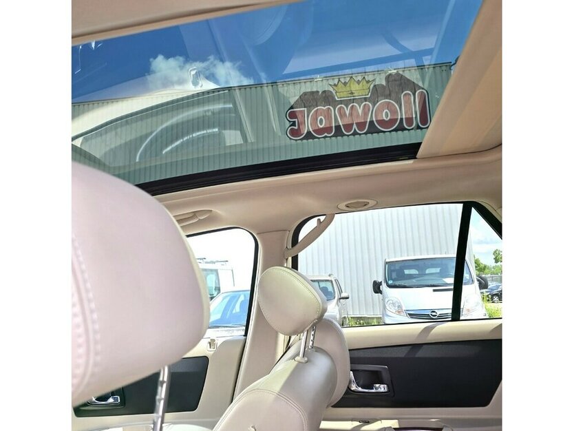 SRX 4X4 V8 Luxury PANO AT- NAVI XENON LEDER BEIGE