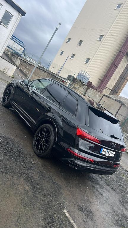 Q7