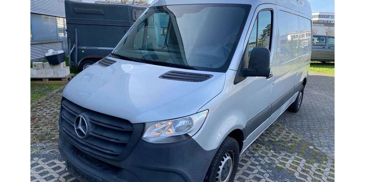 Mercedes-Benz Sprinter 180.000 km 12.990 &euro; Sankt Augustin 53757