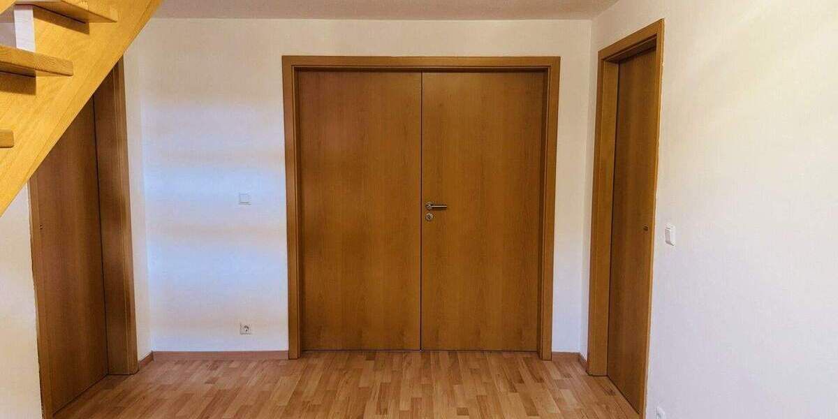 Einfamilienhaus Osterburken - 5 Zimmer, 159 m&sup2;, 1.570&euro; | Angebot:25051209