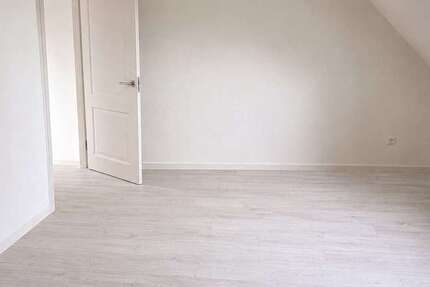 Wohnung Neuwied Heddesdorfer Berg - 4 Zimmer, 98 m&sup2;, 890&euro; | Angebot:27031078