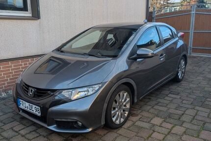 Honda Civic 155.000 km 7.490 &euro; Varel 26316