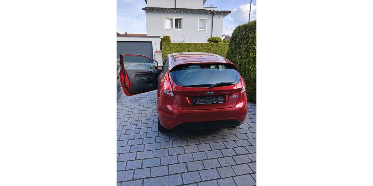 Ford Fiesta 65.000 km 6.800 &euro; Germering 82110