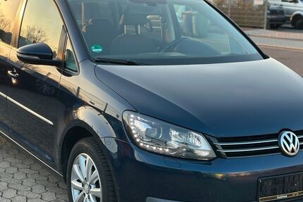 VW Touran 187.000 km 8.800 &euro; Rheinbach 53359