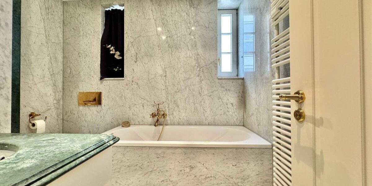 Schöne Altbauwohnung in Citylage 5 zimmer