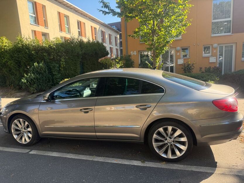 VW CC 180.000 km 6.900 € Hamburg 22175