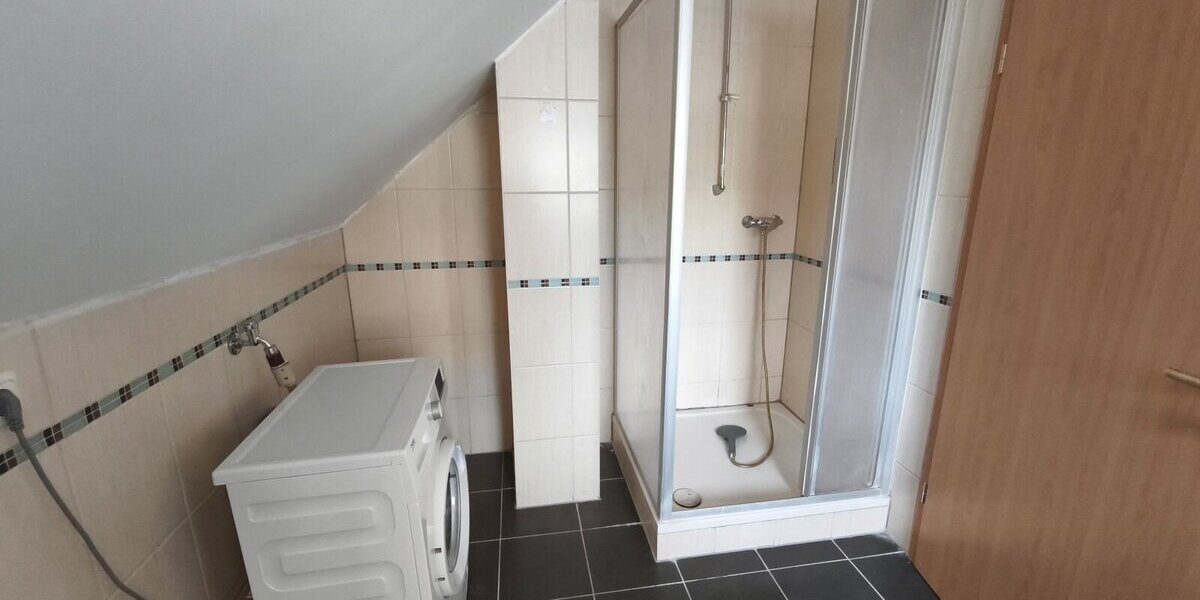 Für Single oder Paar geeignet DG-Whg. mit Küchenzeile WFL ca. 70 m² Fußbodenheizung Kfz-Stellplatz - ab sofort! - Dachgeschoßwohnung Neunburg vorm Wald | Angebot:26550555