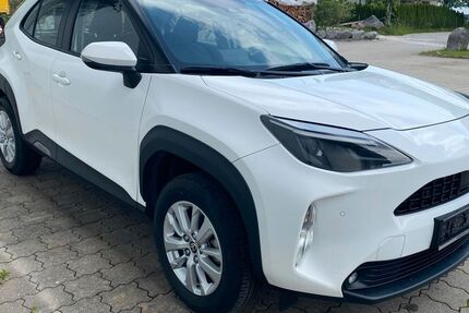 Toyota Yaris Cross 53.748 km 24.900 &euro; Bischofswiesen 83483