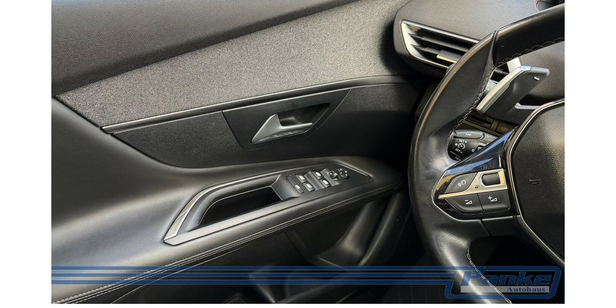 Peugeot 3008 Allure*AHK*R+F-Cam*Tempo*Navi*SHZ* 135.138 km 15.890 &euro; Berlin 13187