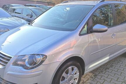 VW Touran 283.500 km 4.500 &euro; Siegen 57080