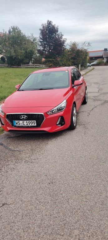 i30