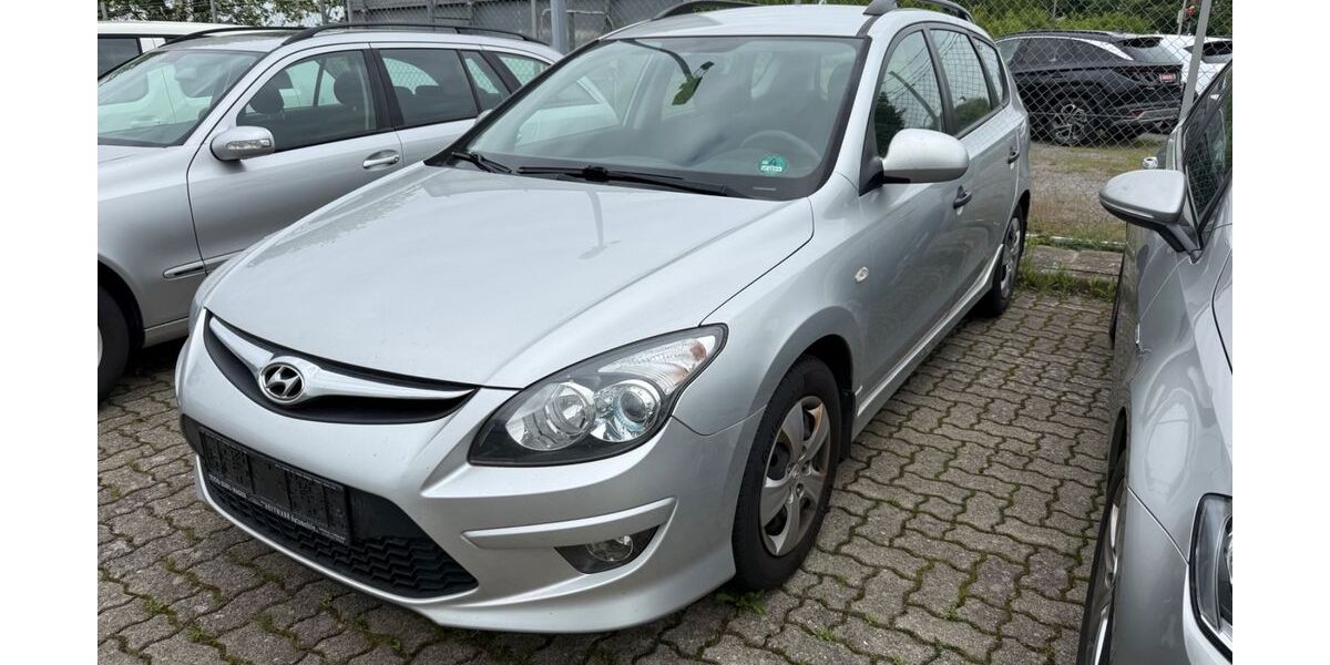 Hyundai i30 211.000 km 2.650 &euro; Wolfenbüttel (Halchter) 38304