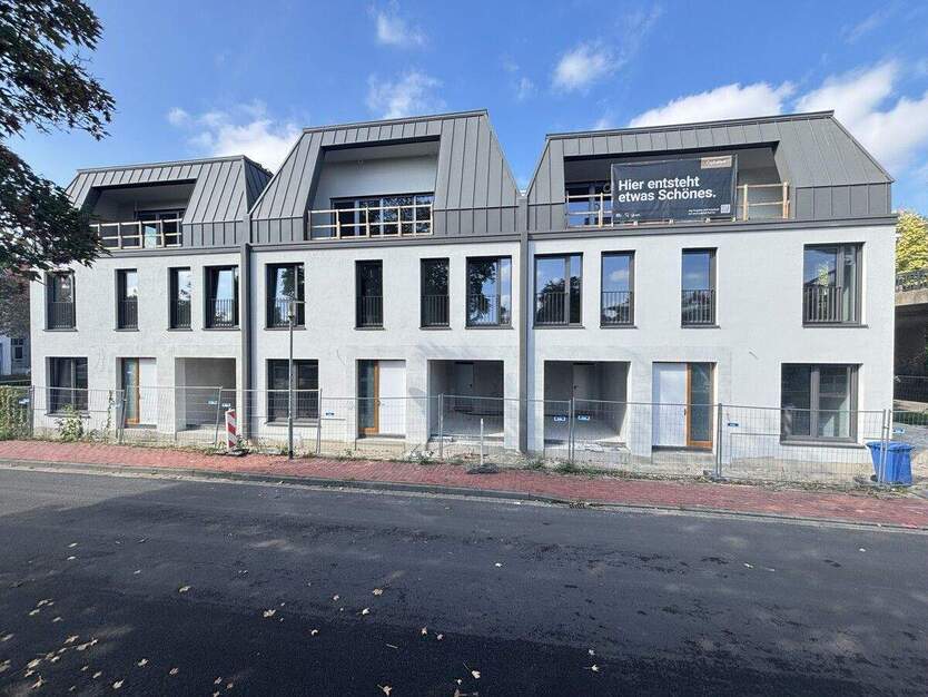 KANALBLICK: Exklusives Reihenmittelhaus am Kanal in Innenstadtnähe - Neubau und Erstbezug! 5 zimmer