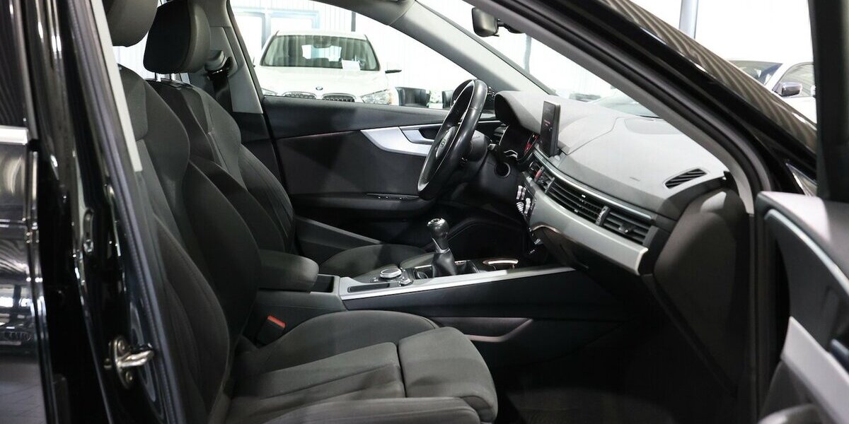 Audi A4 Avant 35 TFSI SPORT / 1.HAND / LED / NAVI+ 108.000 km 19.111 &euro; Hamm 59077