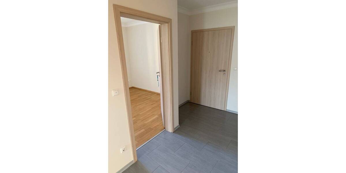 Etagenwohnung Nittenau - 3 Zimmer, 87 m&sup2;, 765&euro; | Angebot:23972871