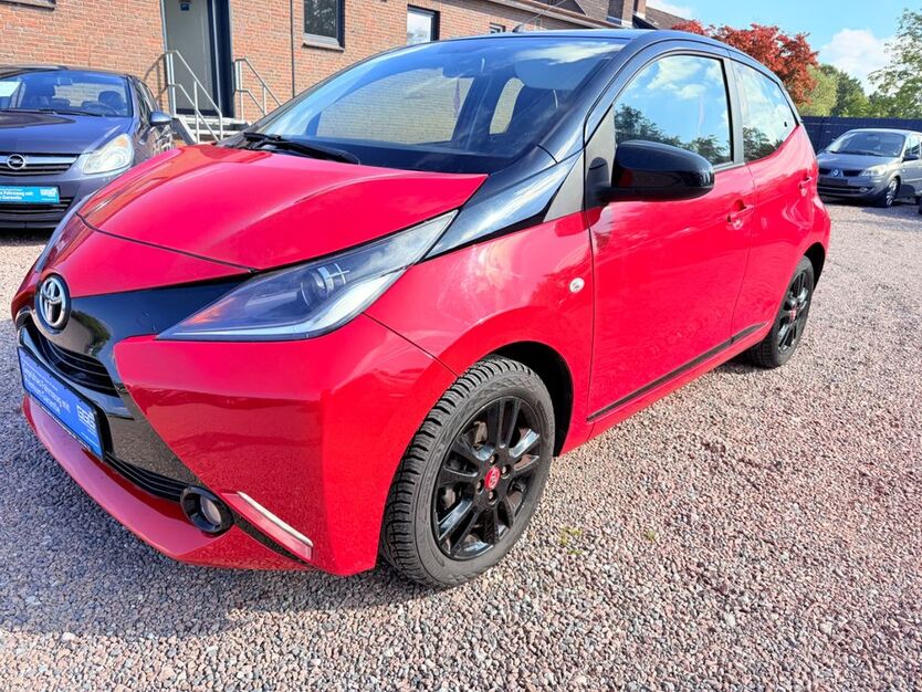 Toyota Aygo (X) 55.000 km 7.999 € Delmenhorst 27755
