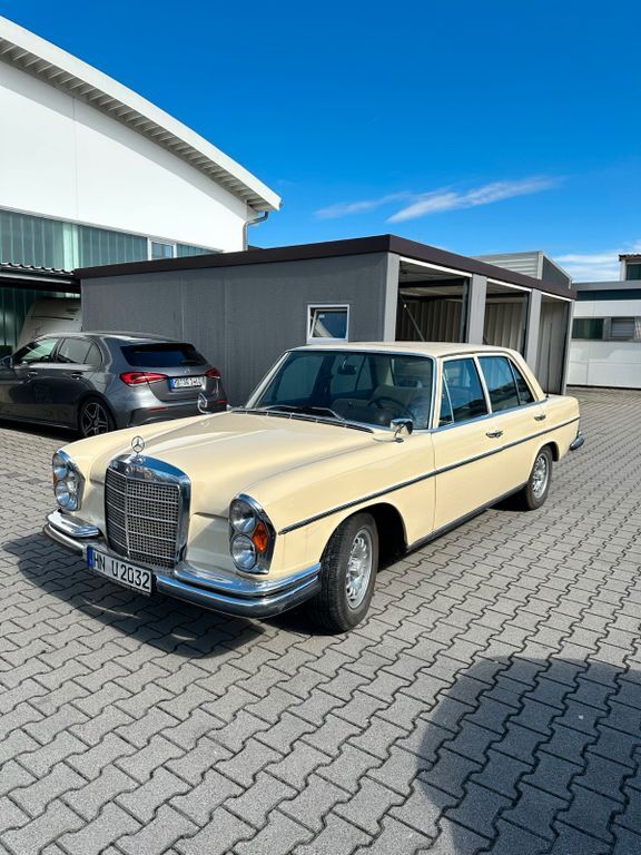 Mercedes-Benz 250 20.319 km 12.500 € Neckarwestheim 74382