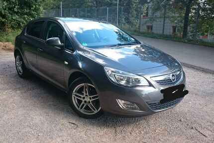Opel Astra 107.000 km 4.900 € Goldbach 63773