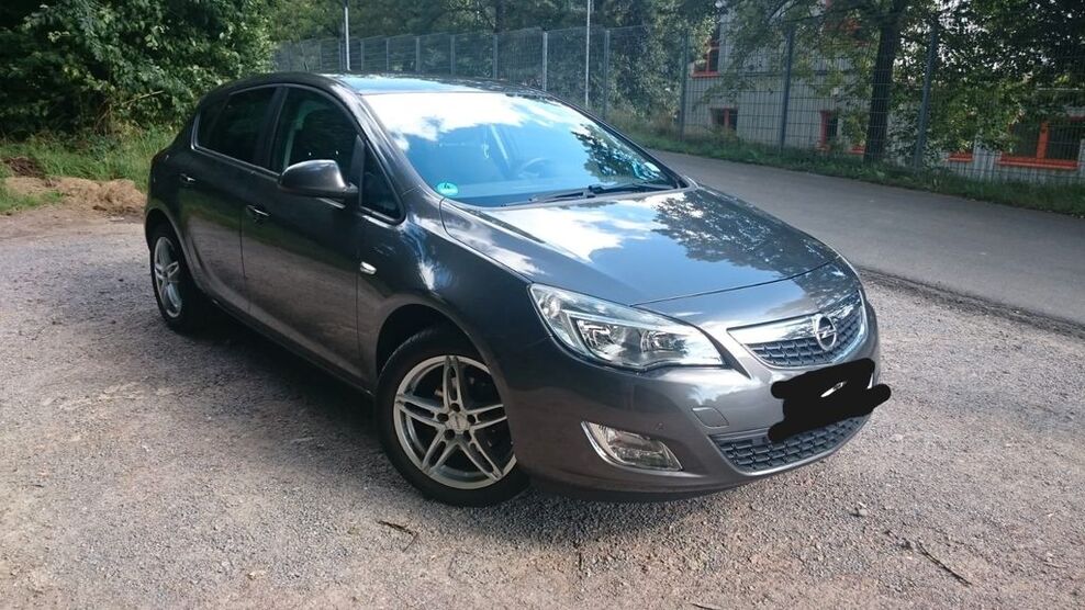 Opel Astra 107.000 km 4.900 € Goldbach 63773