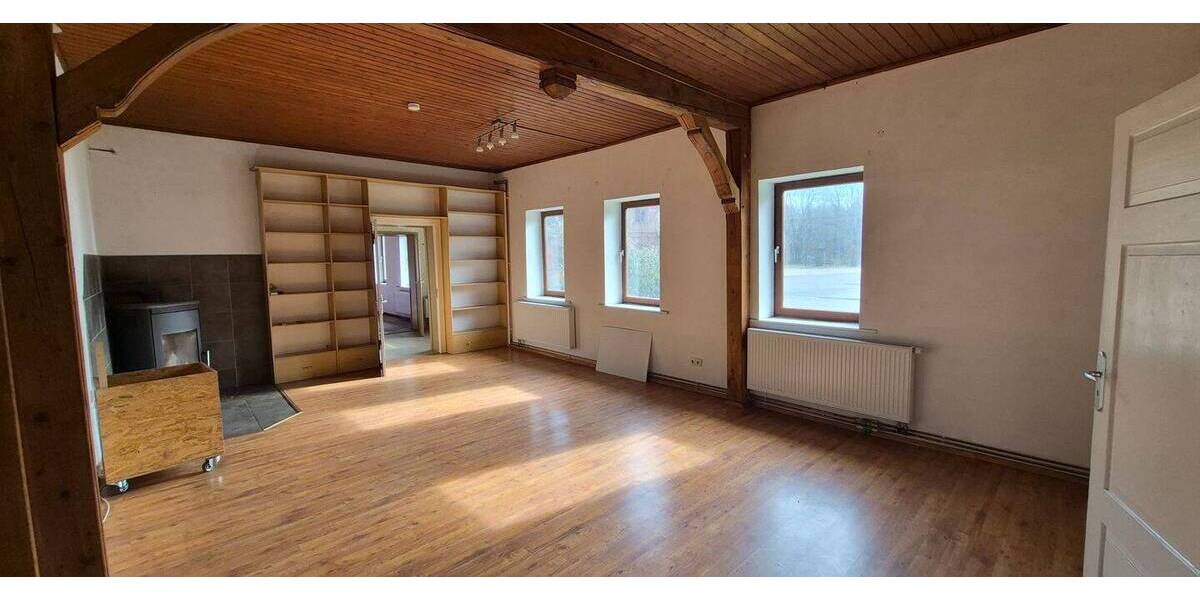 Viel Wohnraum zum Gestalten in ländlicher Idylle - Einfamilienhaus Prezelle Lomitz | Angebot:26147190