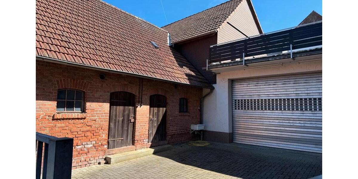 Einfamilienhaus Steinau an der Straße - 14 Zimmer, 300 m&sup2;, 300.000&euro; | Angebot:26084319