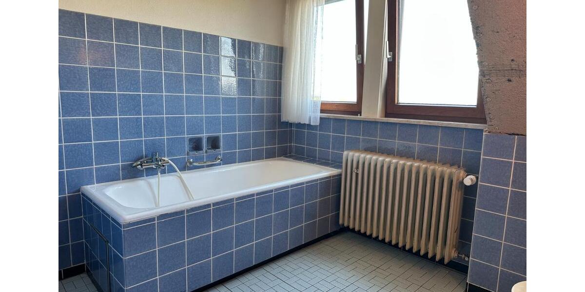 Mehrfamilienhaus, Wohnhaus Satteldorf - 6 Zimmer, 135 m&sup2;, 265.000&euro; | Angebot:27050152