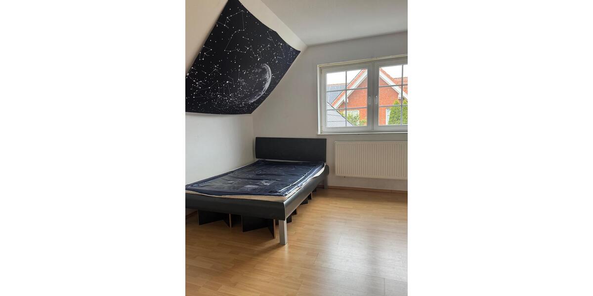 Etagenwohnung Rinteln - 6 Zimmer, 220 m&sup2;, 1.800&euro; | Angebot:26351998
