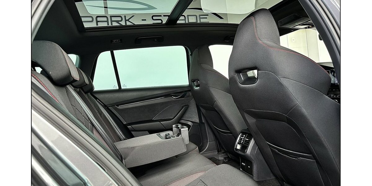Skoda Octavia RS VII Pano ACC Digital AHK LED Ass. 99.900 km 27.999 &euro; Stade 21682