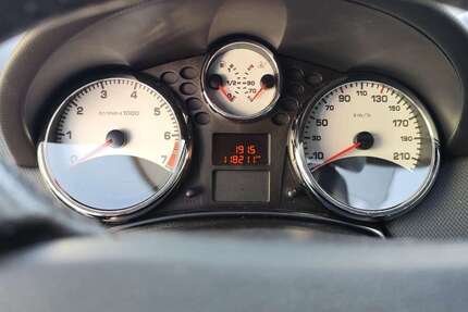 Peugeot 207 118.211 km 4.800 &euro; Konz 54329