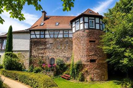 Haus Büdingen - 13 Zimmer, 320 m&sup2;, 860.000&euro; | Angebot:27134485