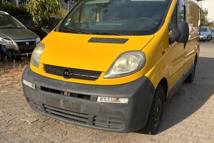 Opel Vivaro 177.350 km 1.650 &euro; Albbruck 79774